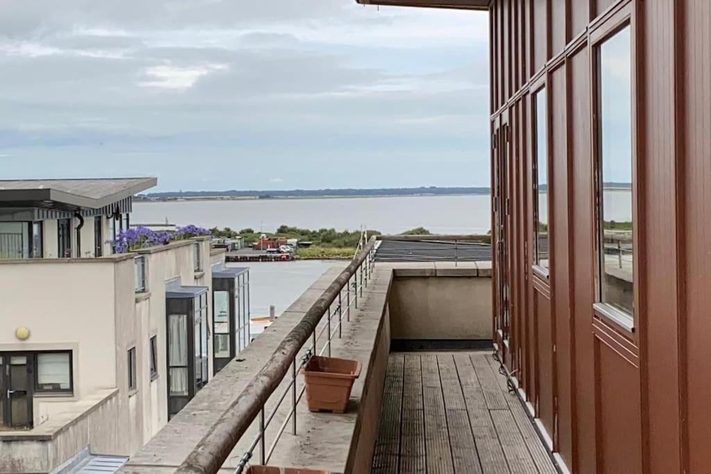 Vera'S Penthouse Вексфорд Екстер'єр фото